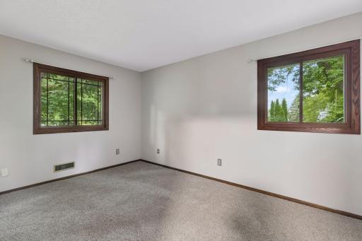 6966 Inskip Avenue S, Cottage Grove, MN 55016