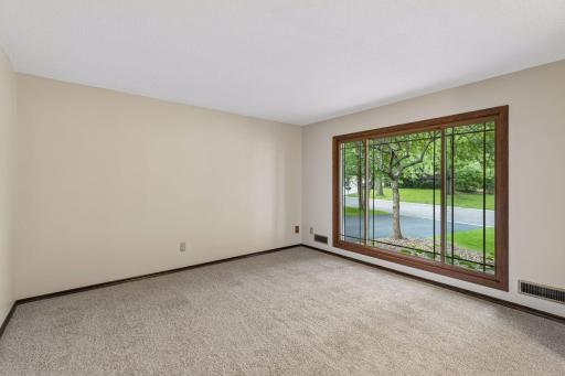 6966 Inskip Avenue S, Cottage Grove, MN 55016