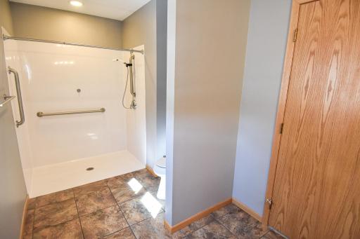 203 E Fletcher Avenue, Warren, MN 56762