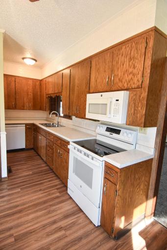 203 E Fletcher Avenue, Warren, MN 56762