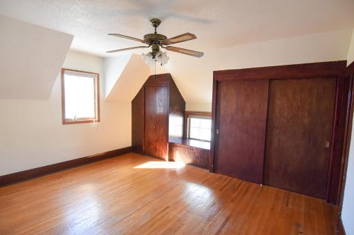 203 E Fletcher Avenue, Warren, MN 56762