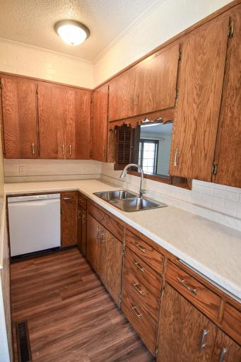 203 E Fletcher Avenue, Warren, MN 56762