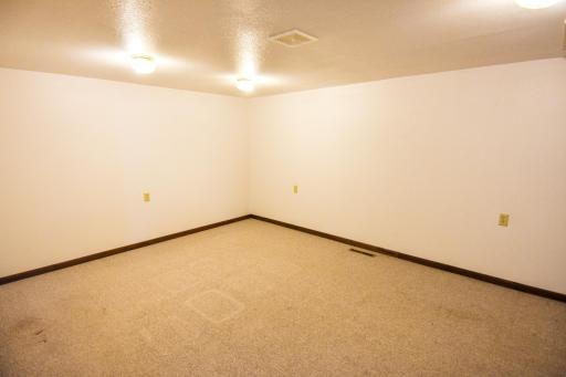 203 E Fletcher Avenue, Warren, MN 56762