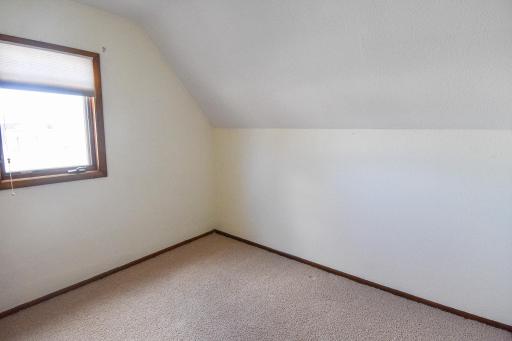 203 E Fletcher Avenue, Warren, MN 56762