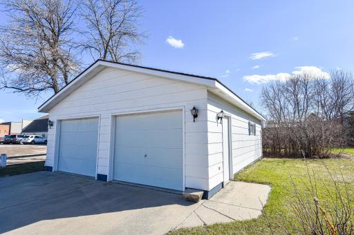 203 E Fletcher Avenue, Warren, MN 56762