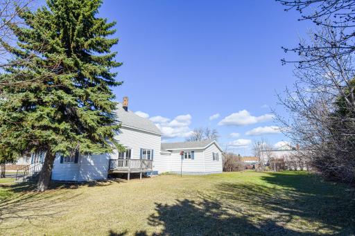 203 E Fletcher Avenue, Warren, MN 56762