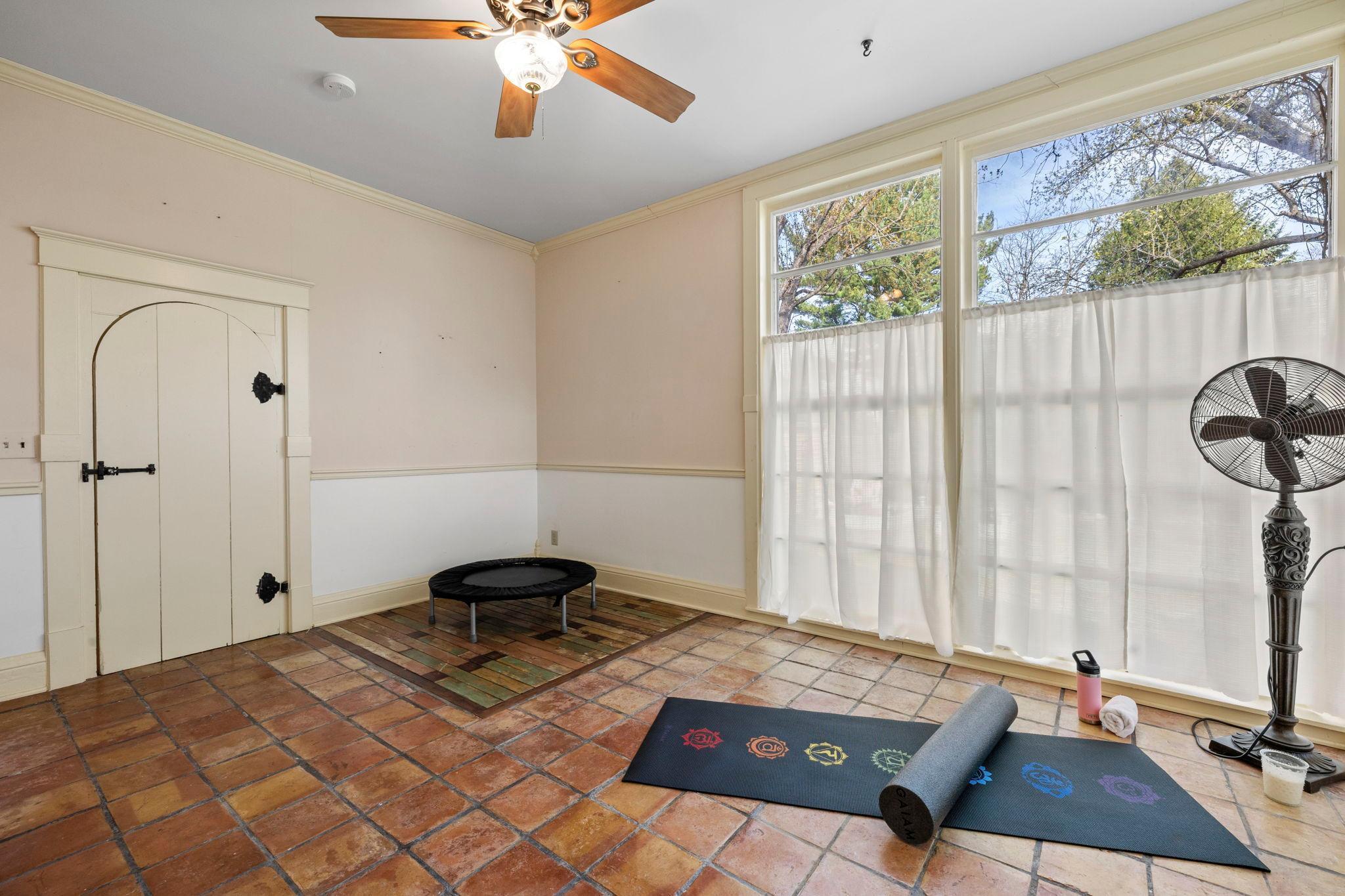 68-web-or-mls-620 Pine St W-270.jpg