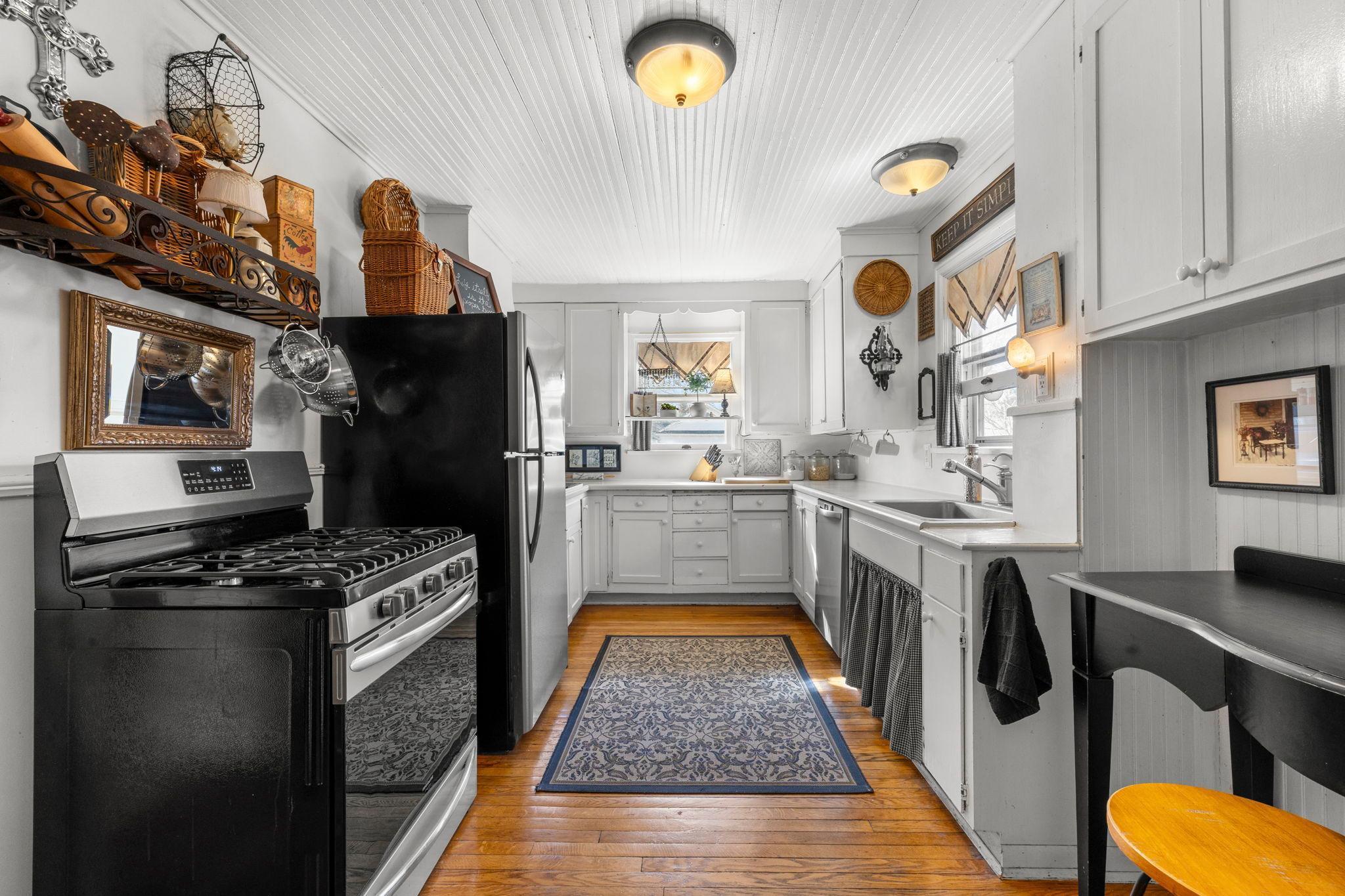 55-web-or-mls-620 Pine St W-350.jpg