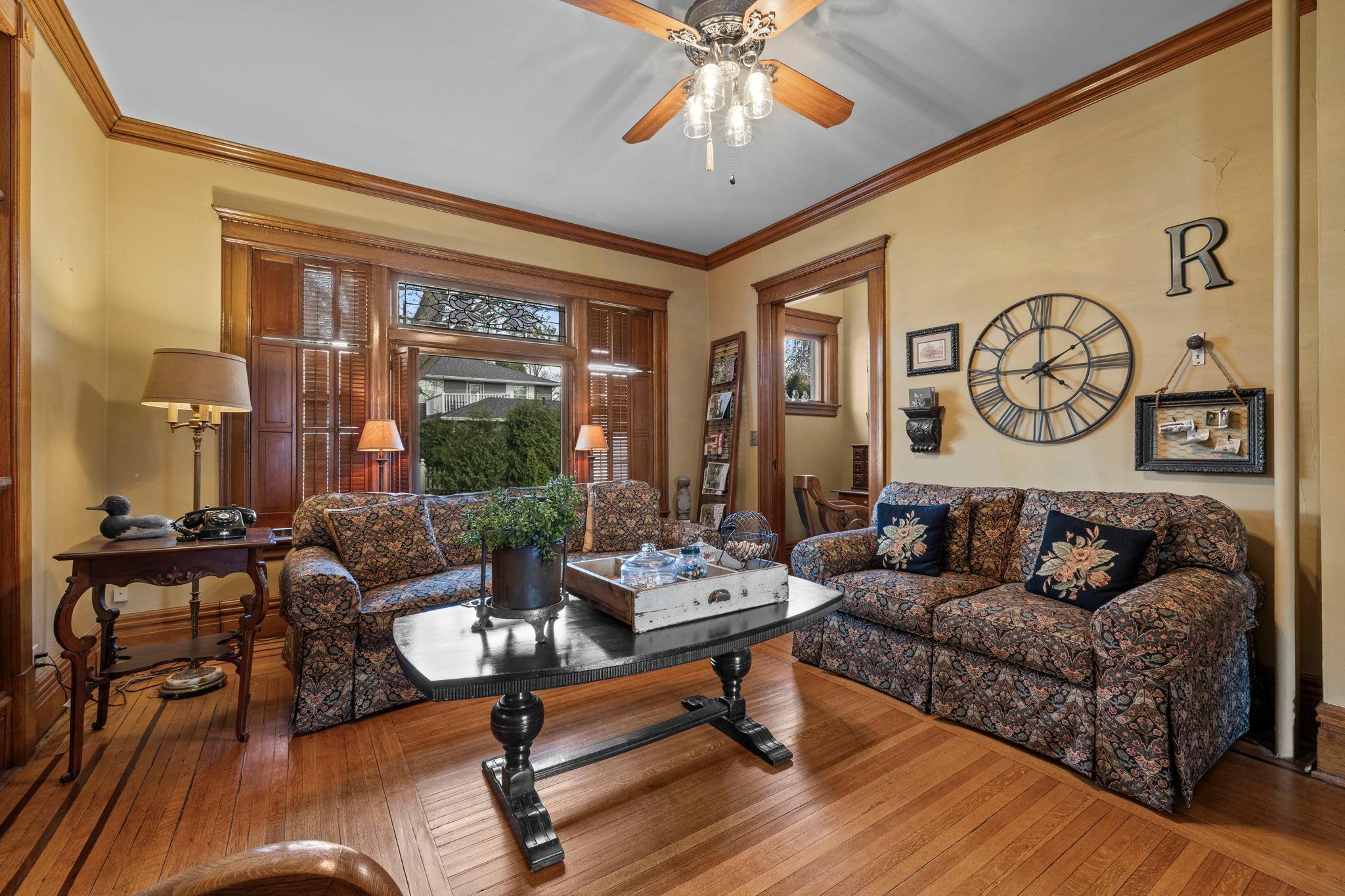 45-web-or-mls-620 Pine St W-320.jpg