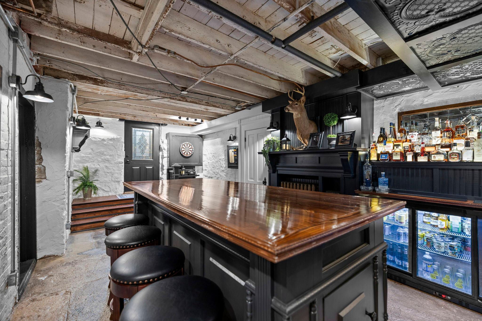 151-web-or-mls-620 Pine St W-215.jpg