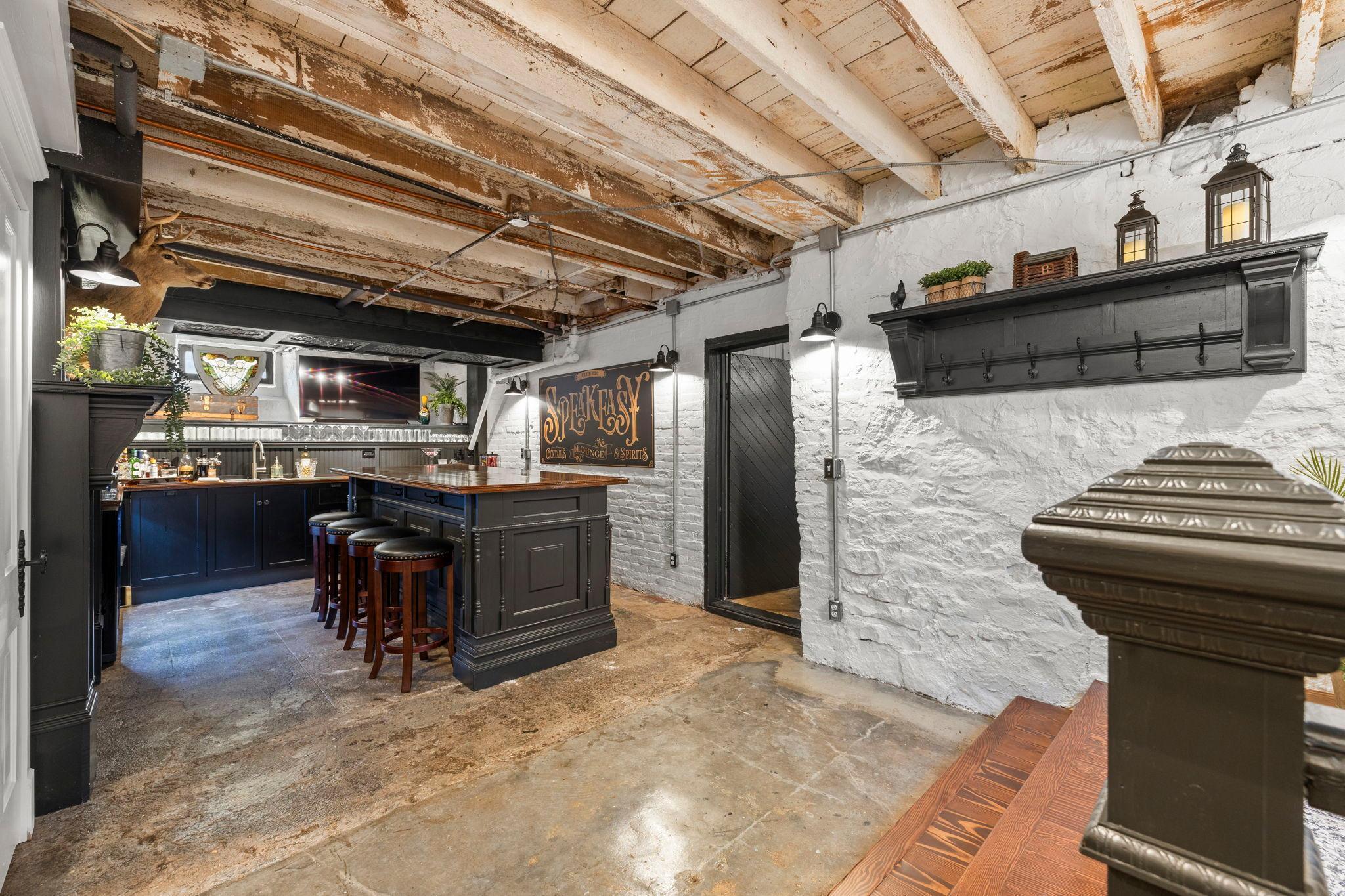 145-web-or-mls-620 Pine St W-185.jpg