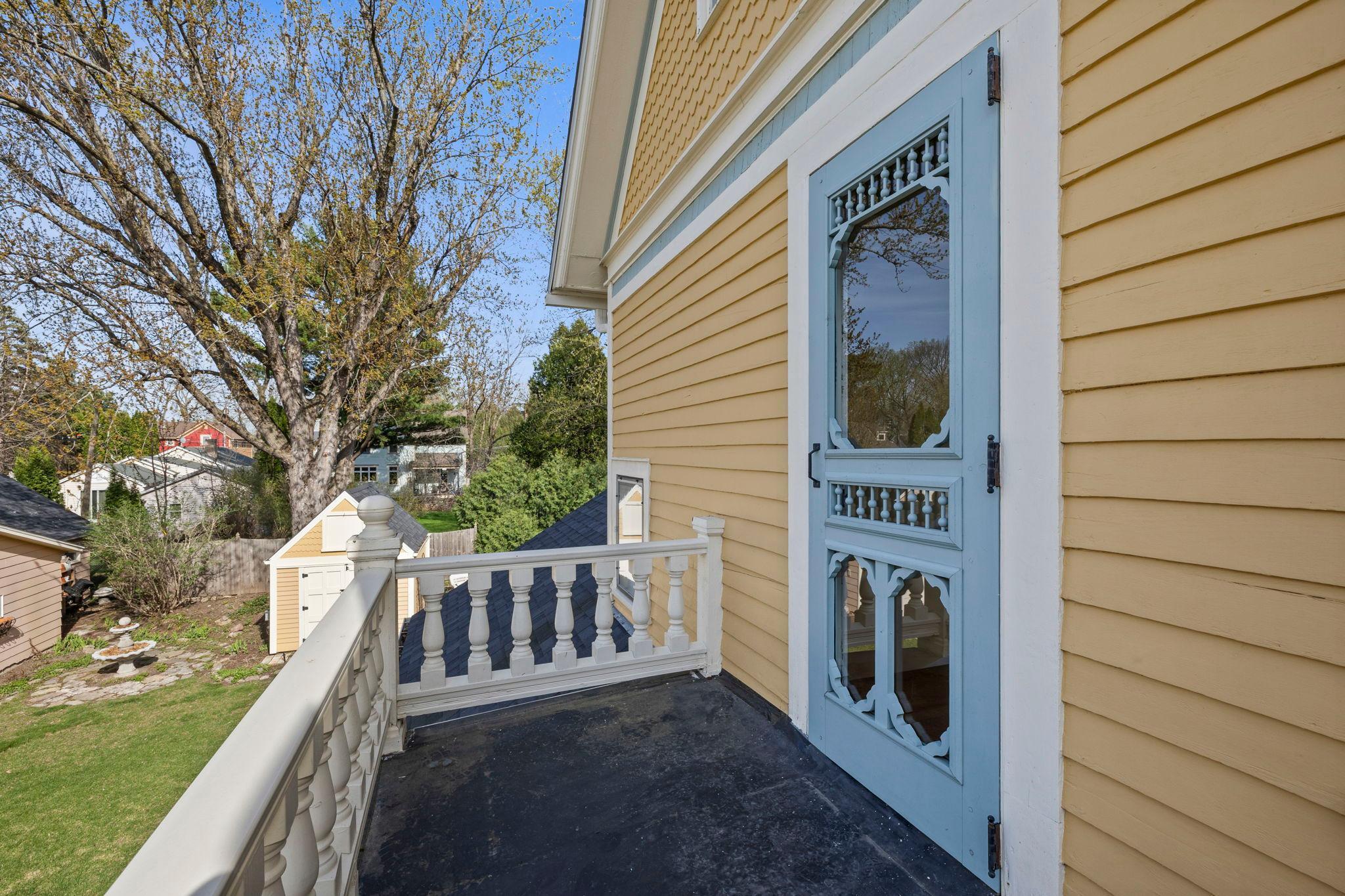 156-web-or-mls-620 Pine St W-605.jpg