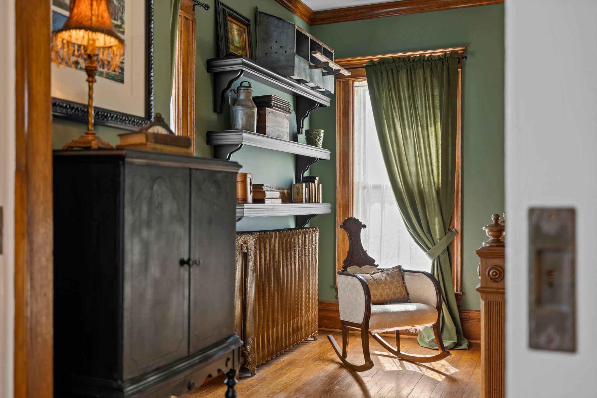 80-web-or-mls-620 Pine St W-480.jpg