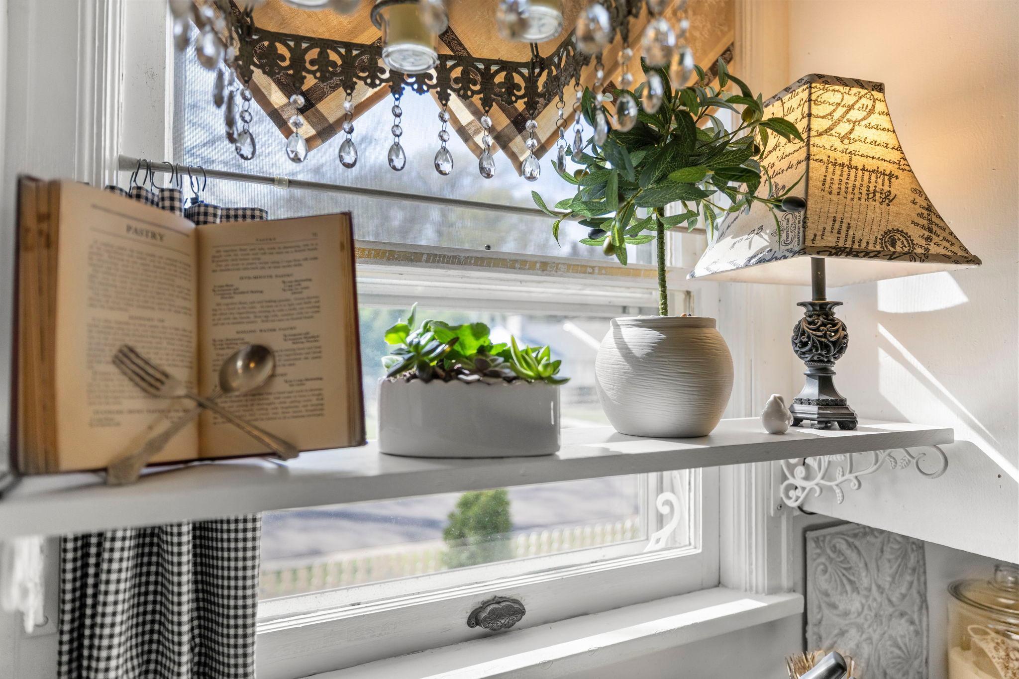 60-web-or-mls-620 Pine St W-375.jpg