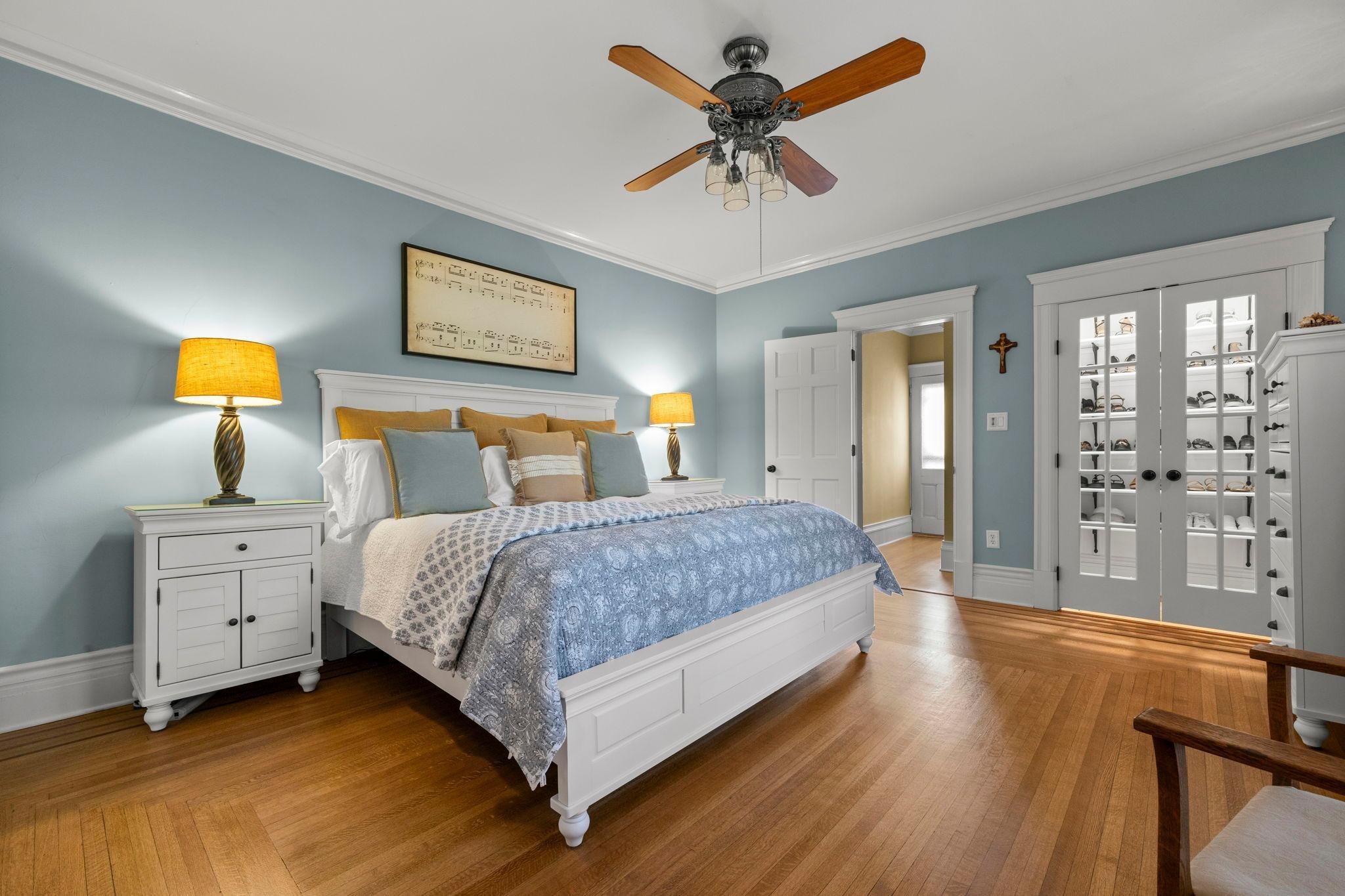 91-web-or-mls-620 Pine St W-560 (2).jpg