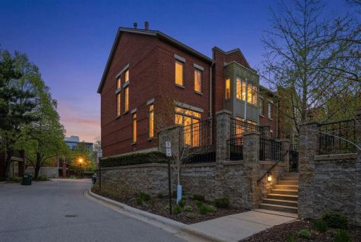 164 Bank Street SE, Minneapolis, MN 55414