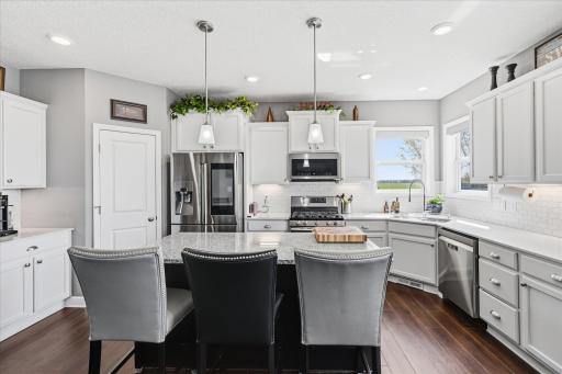 137 6th Street NW, Delano, MN 55328