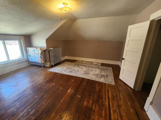 304 2nd Avenue SE, Pipestone, MN 56164