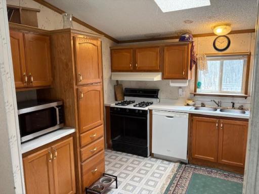 7869 Lunar Lane, Pequot Lakes, MN 56472