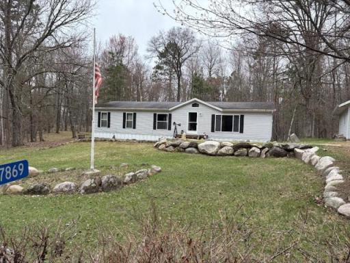 7869 Lunar Lane, Pequot Lakes, MN 56472
