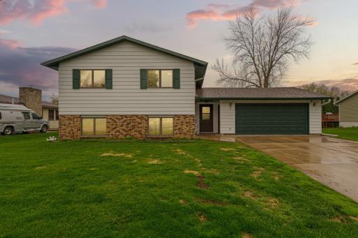 3 Saint Marks Bay, Faribault, MN 55021