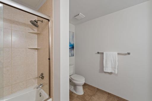 212 N 1st Street, 409, Minneapolis, MN 55401