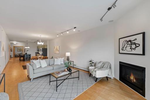 212 N 1st Street, 409, Minneapolis, MN 55401