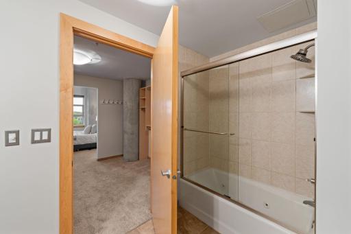 212 N 1st Street, 409, Minneapolis, MN 55401