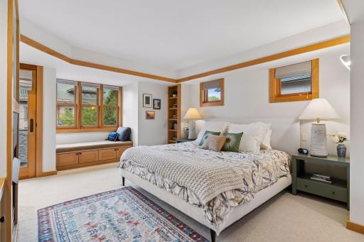 2305 Newton Avenue S, Minneapolis, MN 55405