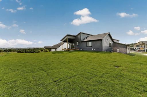 3449 Stonehedge Drive NE, Rochester, MN 55906