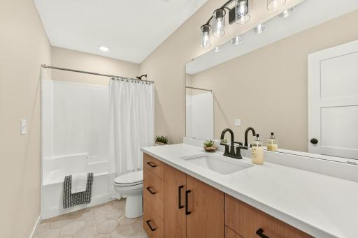 3449 Stonehedge Drive NE, Rochester, MN 55906