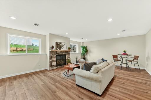 3449 Stonehedge Drive NE, Rochester, MN 55906