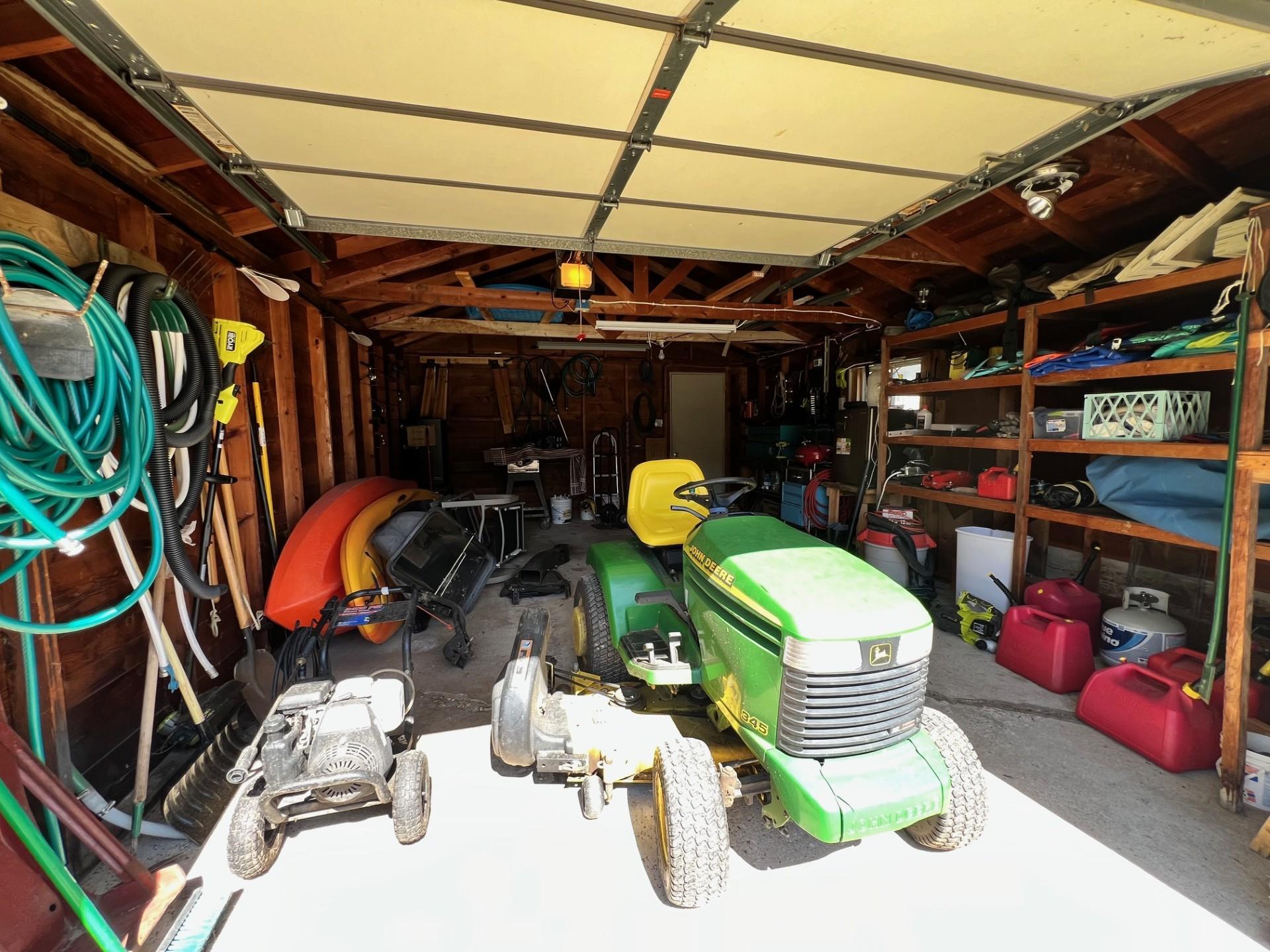 Garage - Riding mower is included