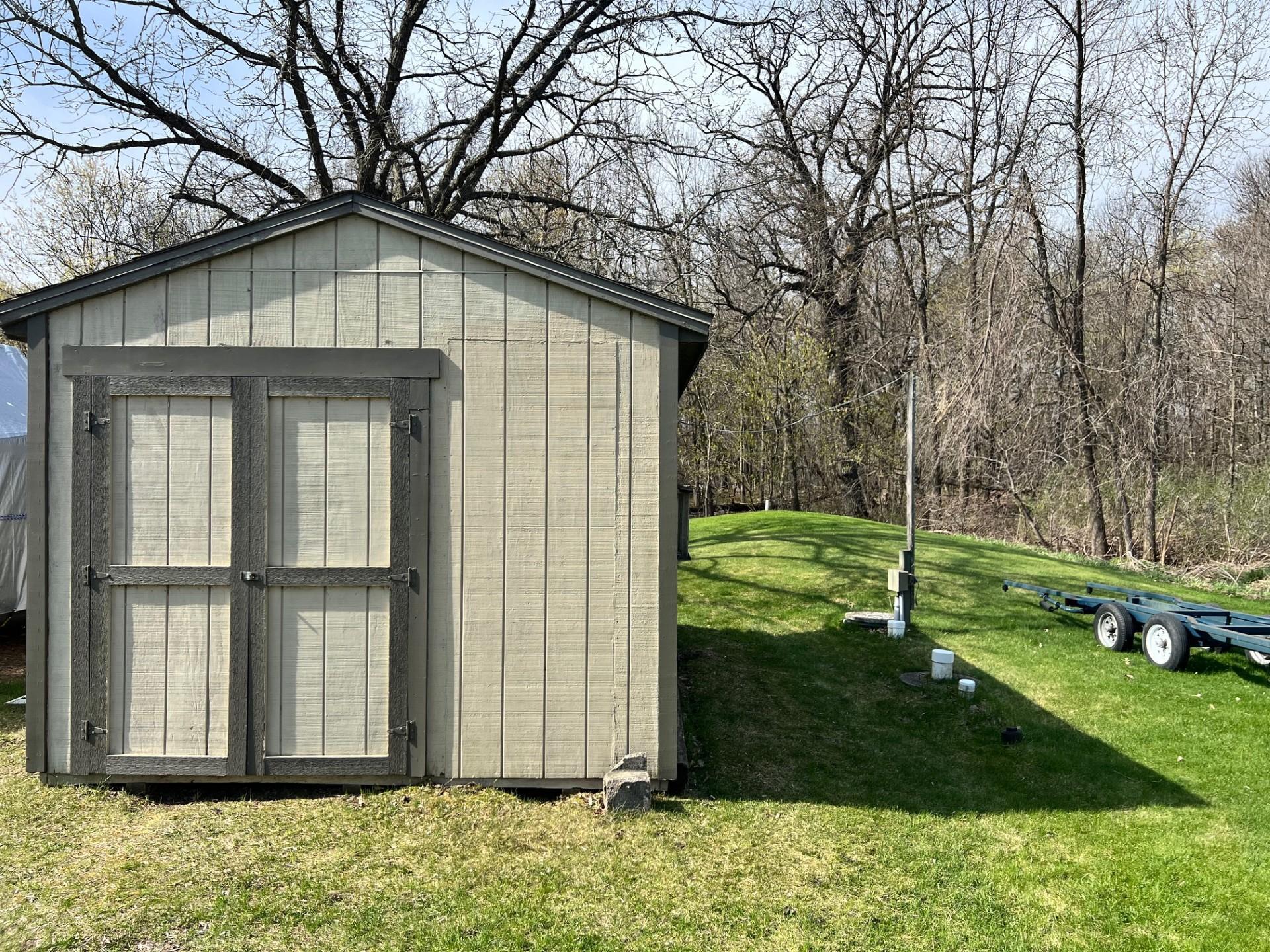 Garden shed 16' x 10'