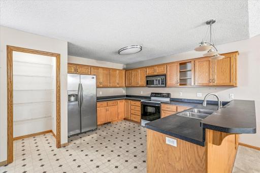 152 Pheasant Ridge Drive, Montrose, MN 55363