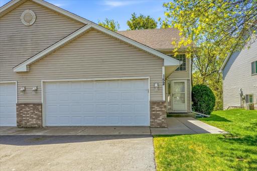 152 Pheasant Ridge Drive, Montrose, MN 55363