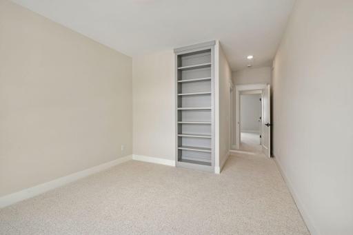 6016 Oaklawn Avenue - Spacecrafting - 0045.jpg