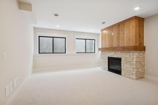 6016 Oaklawn Avenue - Spacecrafting - 0051.jpg