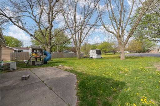110 S Belmont Drive, Mankato, MN 56001