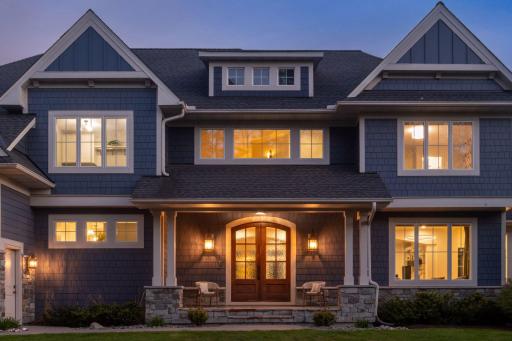 6671 Amberwood Lane, Chanhassen, MN 55317