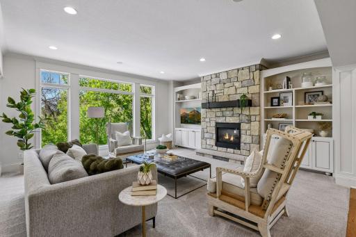 6671 Amberwood Lane, Chanhassen, MN 55317