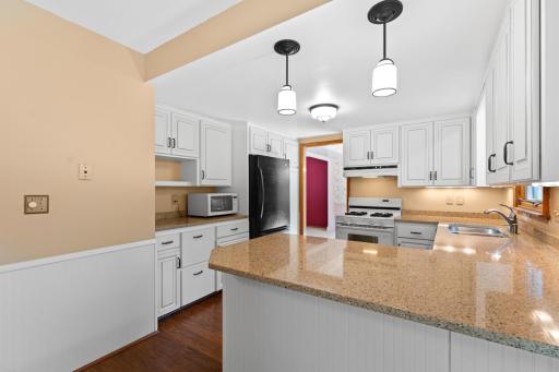 2110 Valkyrie Drive NW, Rochester, MN 55901