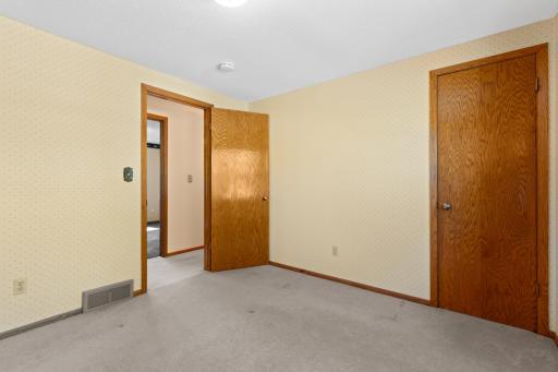 2110 Valkyrie Drive NW, Rochester, MN 55901