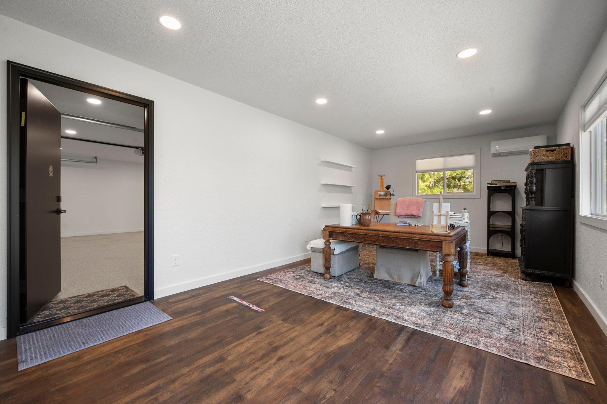 85-web-or-mls-29316 Pardun Rd-374.jpg