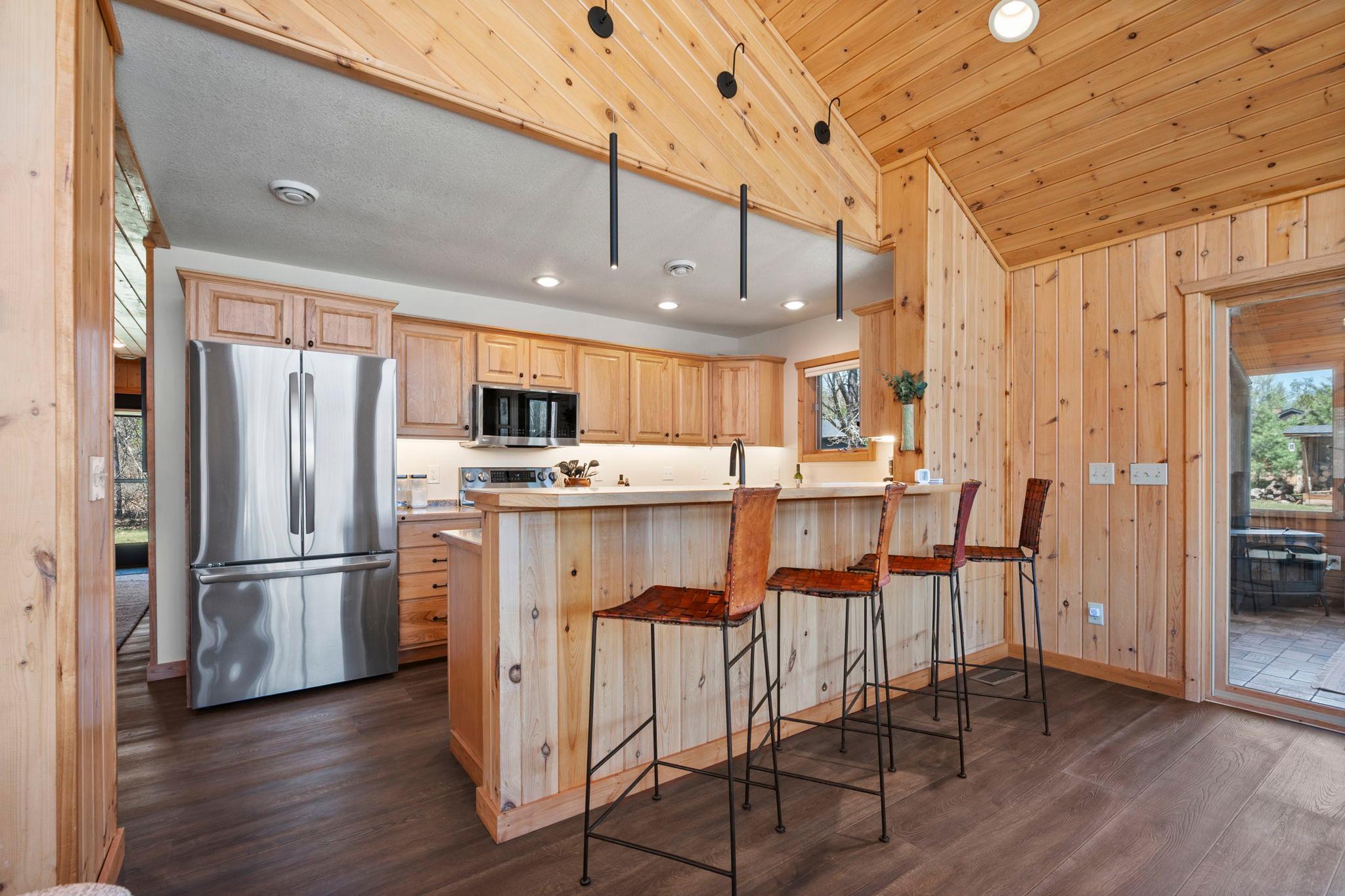 29-web-or-mls-29316 Pardun Rd-69.jpg