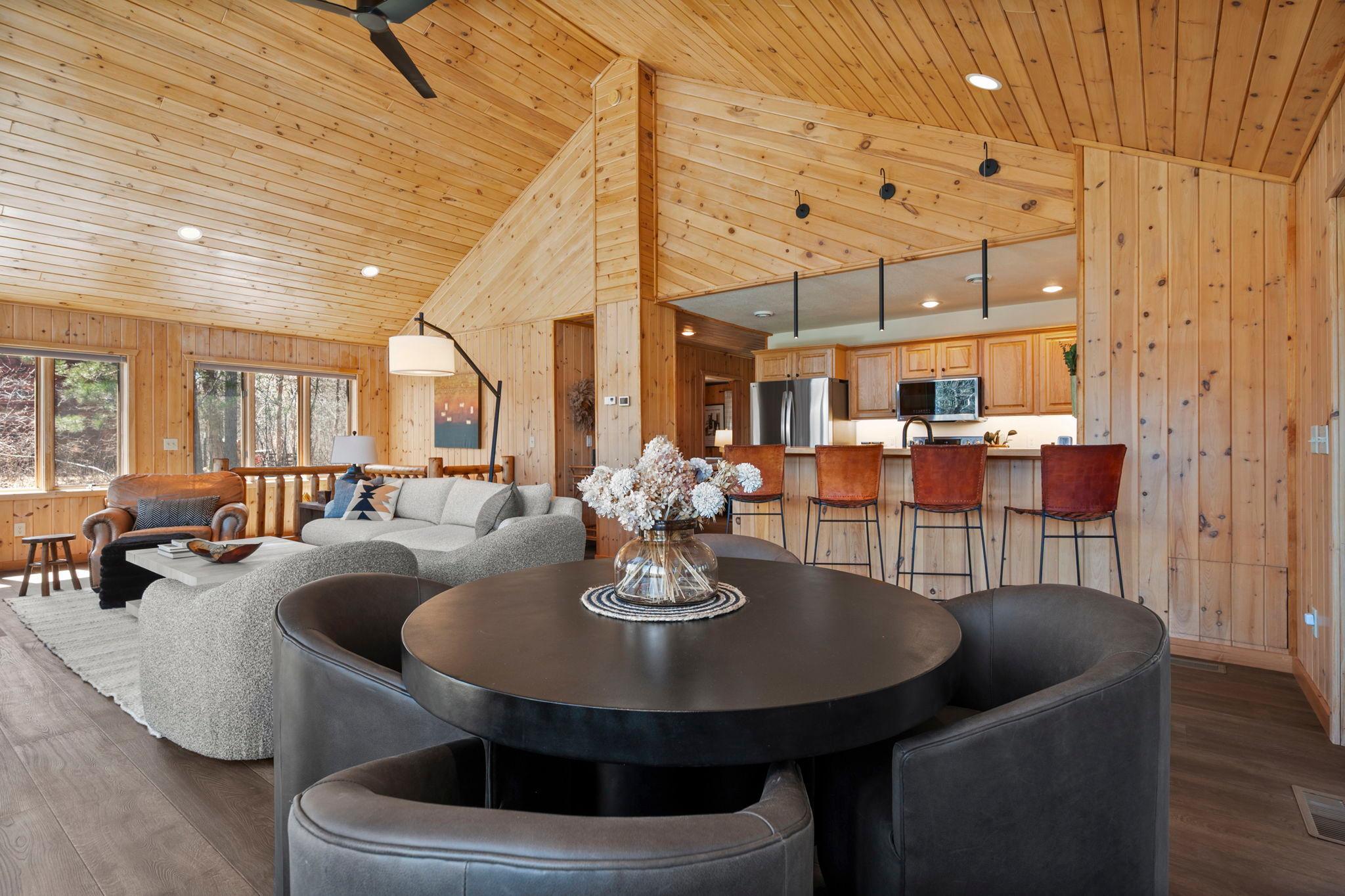 22-web-or-mls-29316 Pardun Rd-94.jpg