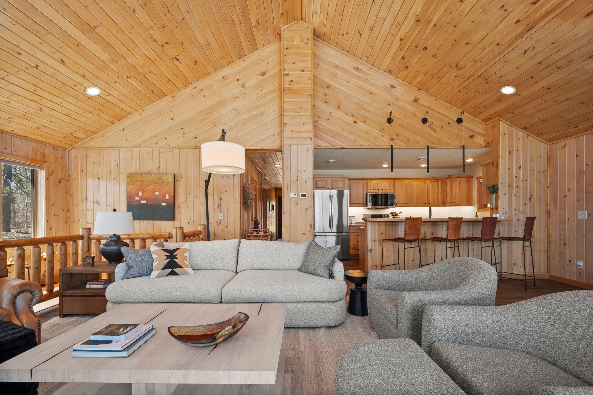 18-web-or-mls-29316 Pardun Rd-74.jpg