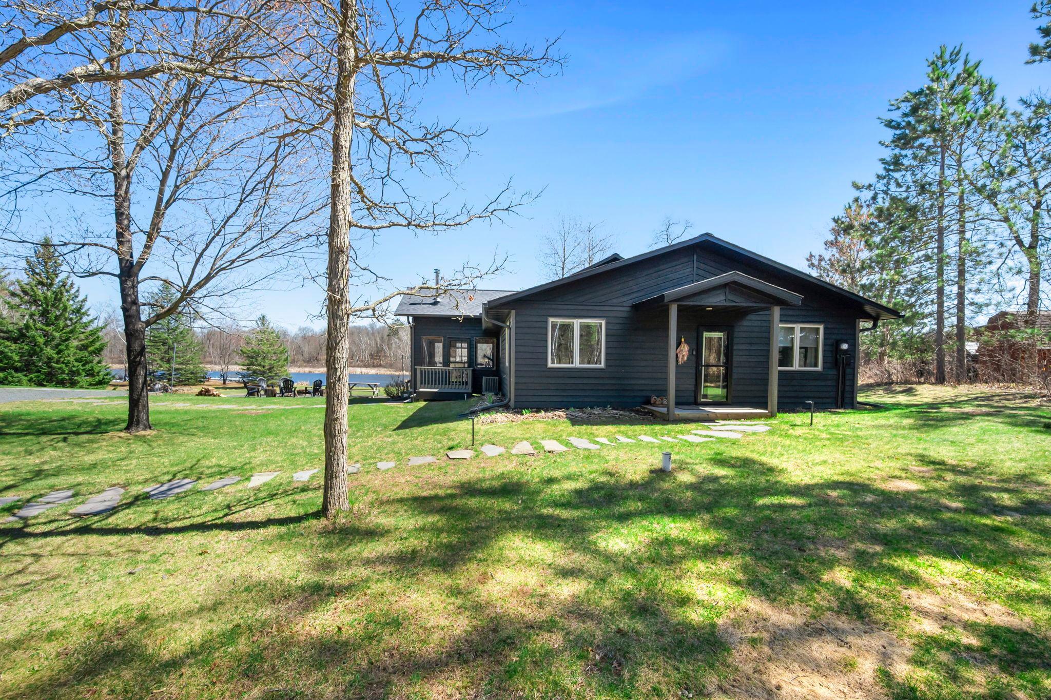 15-web-or-mls-29316 Pardun Rd-276.jpg