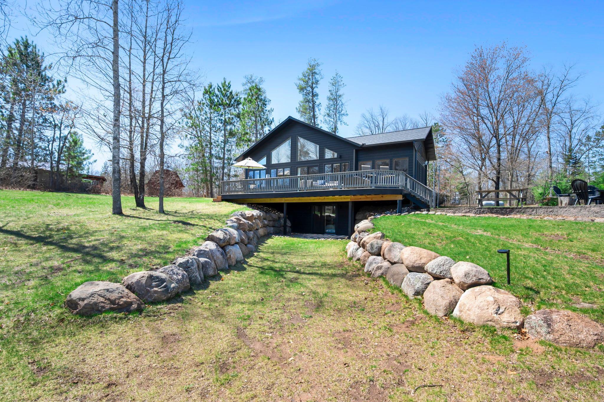 60-web-or-mls-29316 Pardun Rd-219.jpg