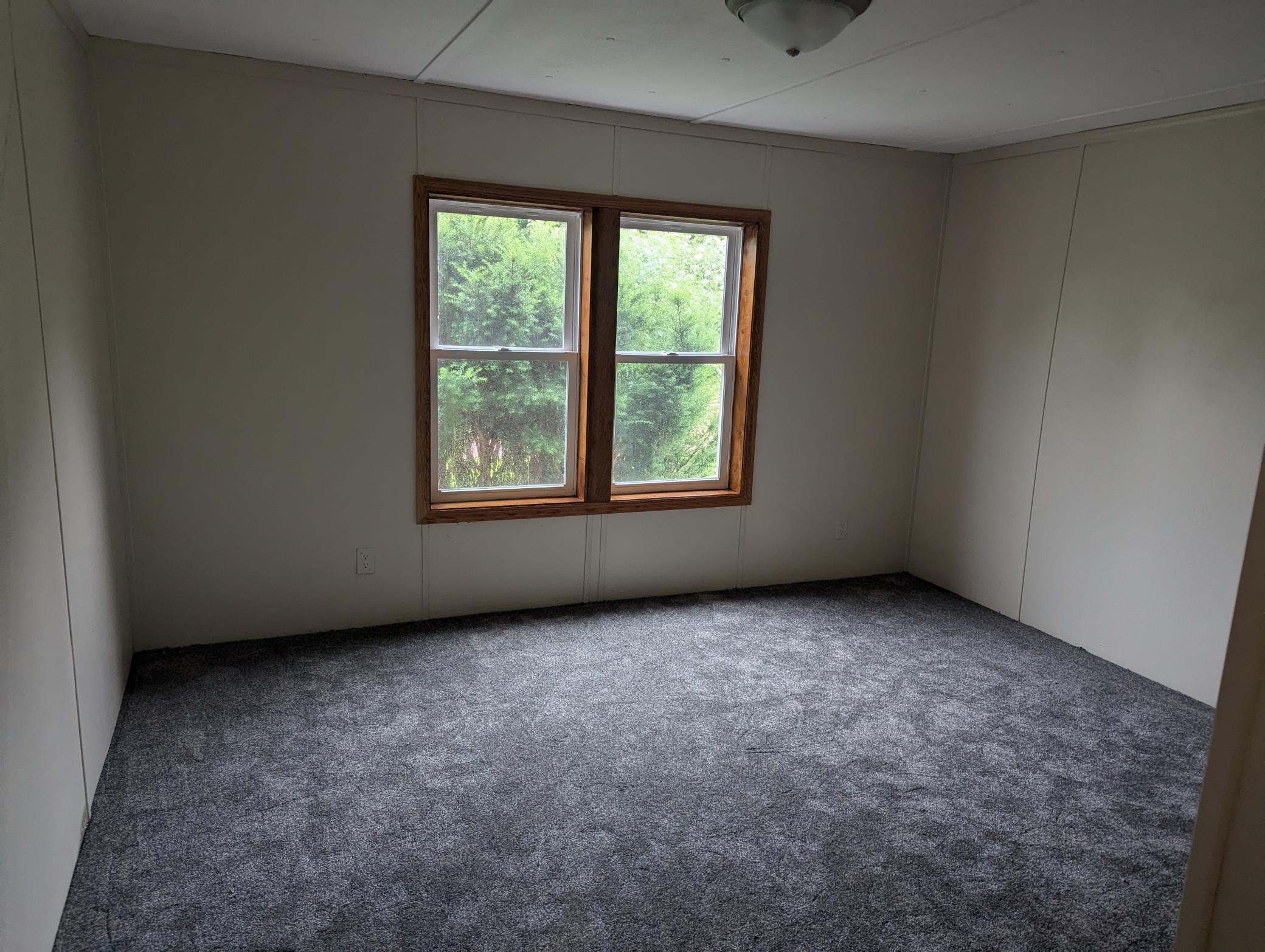 North Bedroom 1.jpg